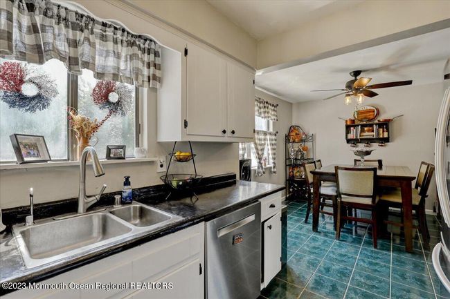 367 Middlewood Rd, Condo with 3 bedrooms, 3 bathrooms and null parking in Middletown NJ | Image 8