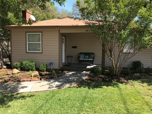 2521 Littlepage St, Fort Worth, TX, 76107-4615 | Card Image
