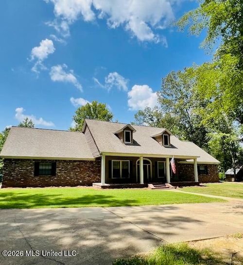 537 N Springlake Cir, Terry, MS, 39170-7102 | Card Image