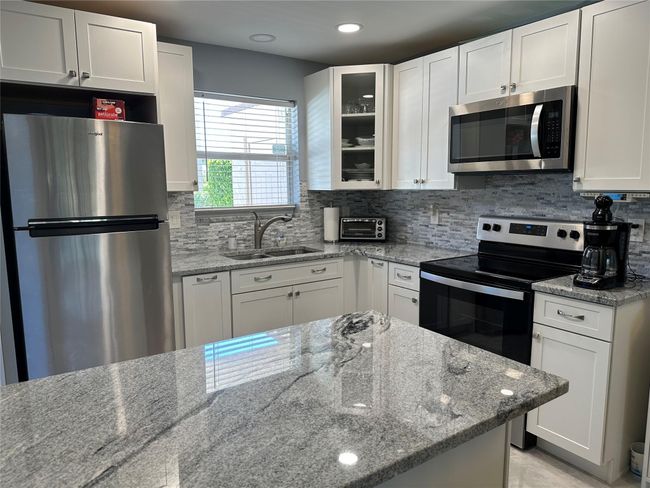 Kitchen | Image 7