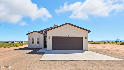 661 Desert Ln, Chaparral, NM, 88081-7206 | Card Image