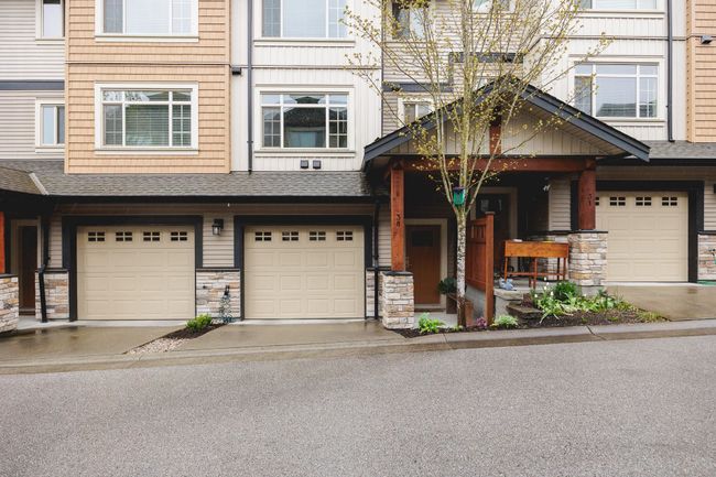 30 - 11305 240 Street, Townhouse with 3 bedrooms, 2 bathrooms and 2 parking in Maple Ridge BC | Image 2