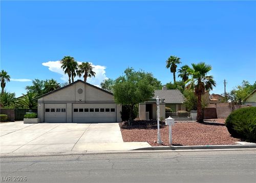 6829 Laredo St, Las Vegas, NV, 89146-5119 | Card Image