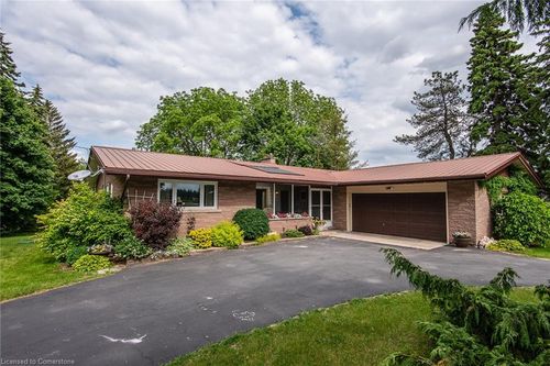 1595 Floradale Rd, Elmira, ON, N3B2Z1 | Card Image