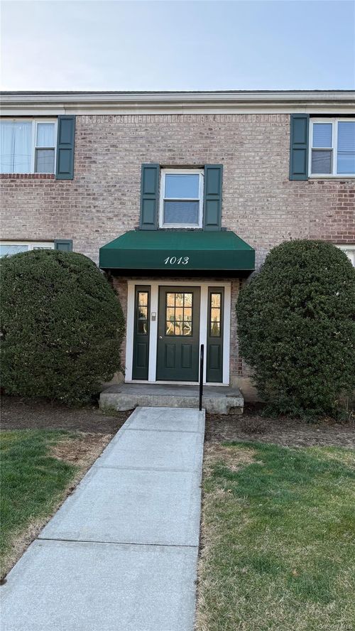 apt-1-1013 Rottkamp St, Valley Stream, NY, 11580-1641 | Card Image