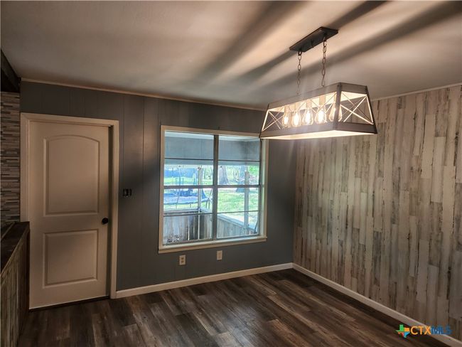 325 Montgomery St, House other with 3 bedrooms, 1 bathrooms and null parking in Yoakum TX | Image 5