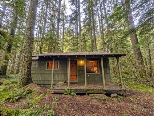 75106 E Road 28b, Rhododendron, OR, 97049 | Card Image