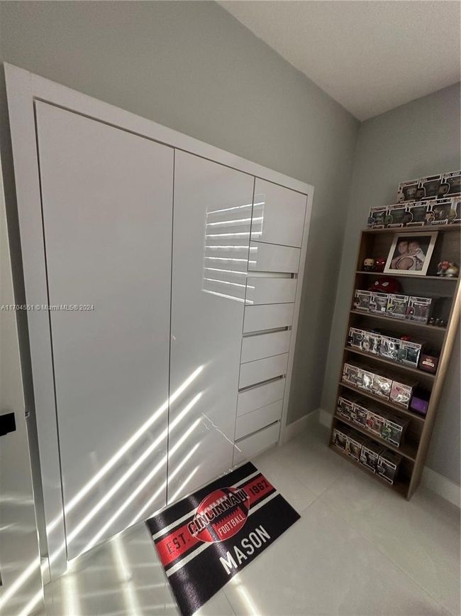 APT-1601 - 8520 Nw 139 Th Ter, Townhouse with 3 bedrooms, 3 bathrooms and null parking in MIAMI LAKES FL | Image 25