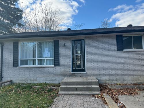 2082 St John'S Rd, Innisfil, ON, L9S1Y3 | Card Image