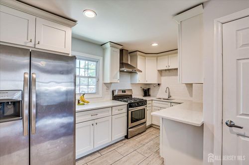 296 High St, Metuchen, NJ, 08840-2239 | Card Image