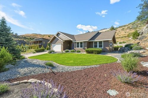 345 Orchard View Dr, Chelan, WA, 98816-9595 | Card Image