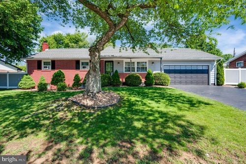 769 Saint Johns Rd, HAMBURG, PA, 19526-1222 | Card Image