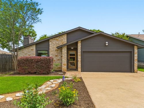 3218 Western Dr, Austin, TX, 78745-4638 | Card Image