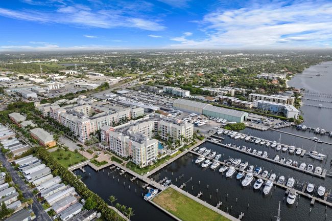 APT-217 - 802 W Windward Way, Condo with 3 bedrooms, 2 bathrooms and null parking in Lantana FL | Image 35