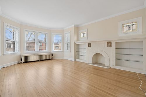 5907 N Virginia Ave, Chicago, IL, 60659-3722 | Card Image