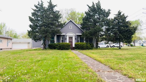 1109 E Saint Louis St, West Frankfort, IL, 62896-1452 | Card Image