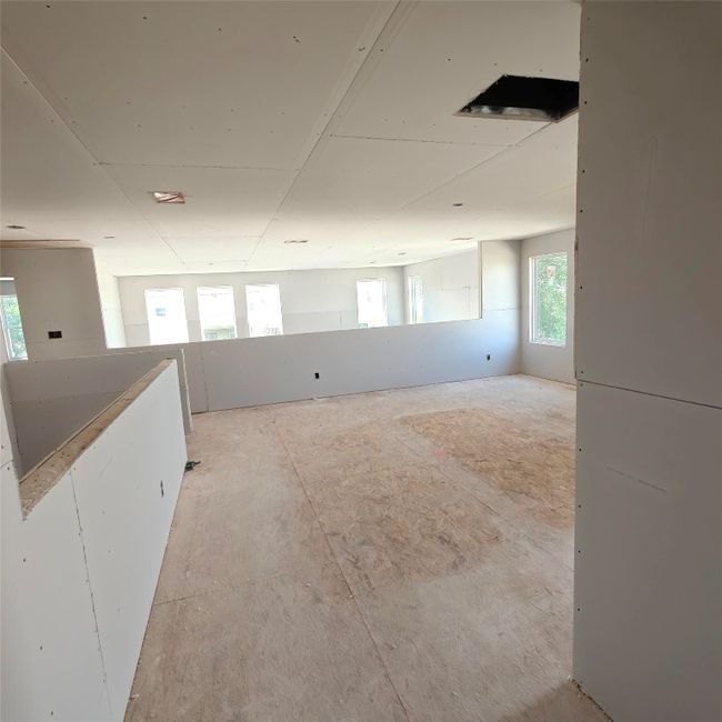 Basement with heating unit | Image 10