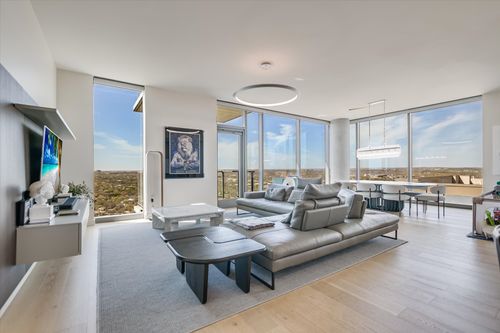 3001-44 East Ave, Austin, TX, 78701 | Card Image