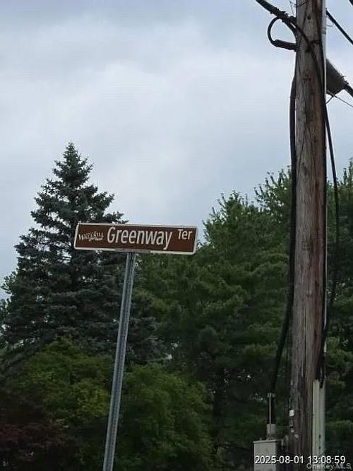 74 Greenway Ter, Middletown, NY, 10941-1638 | Card Image