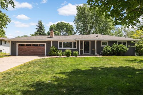 14712 Dory Ct, Apple Valley, MN, 55124-7750 | Card Image