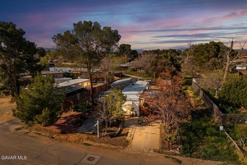 164 Camp Fire Dr, California City, CA, 93505-2312 | Card Image