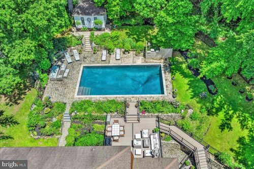 482 Gypsy Ln, KING OF PRUSSIA, PA, 19406-3727 | Card Image