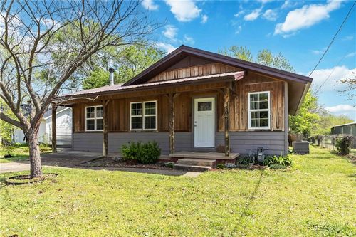 506 S West Ave, Lincoln, AR, 72744-8873 | Card Image