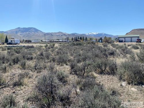 63 Valley View Cir, Challis, ID, 83226-3200 | Card Image