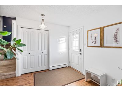 3814 Ada Blvd Nw, House other with 3 bedrooms, 3 bathrooms and 4 parking in Edmonton AB | Image 2