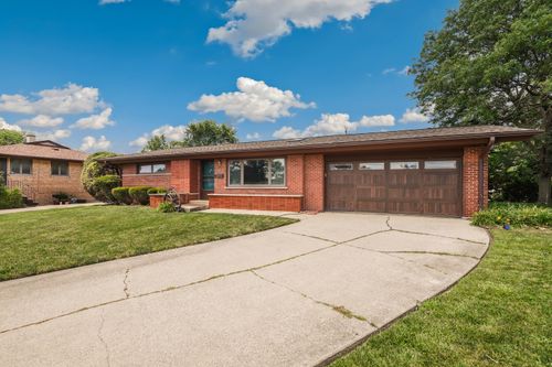 506 Betty Ln, South Holland, IL, 60473-2212 | Card Image