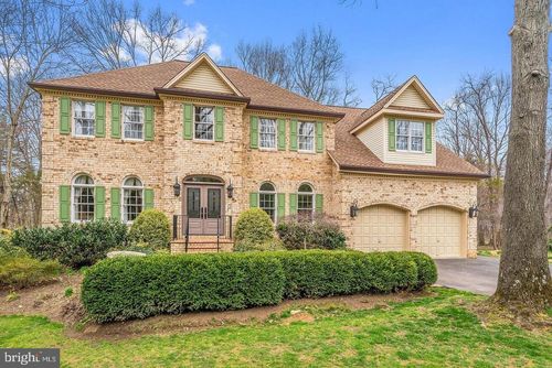 6886 Well House Dr, Warrenton, VA, 20187-9269 | Card Image