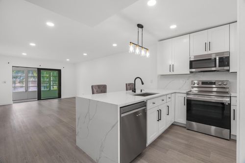 207-5 Abbey Ln, Delray Beach, FL, 33446-1610 | Card Image