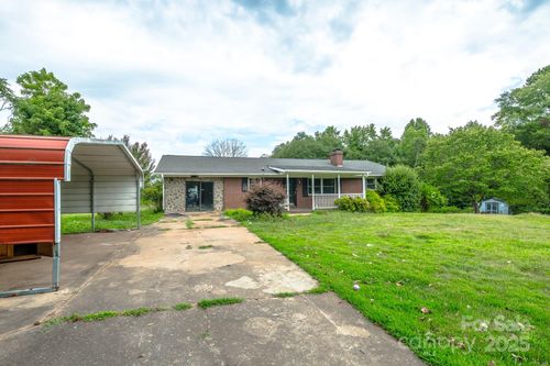 531 High Shoals Church Rd, Mooresboro, NC, 28114-8278 | Card Image