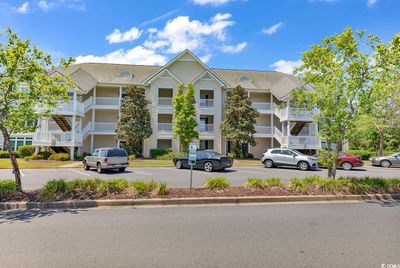 View of building exterior | Image 1