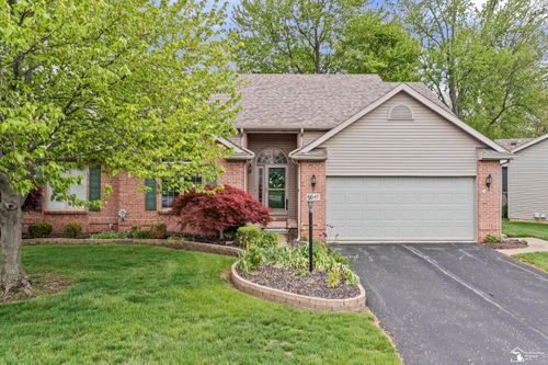 6647 Greenbriar Ln, Temperance, MI, 48182-2223 | Card Image