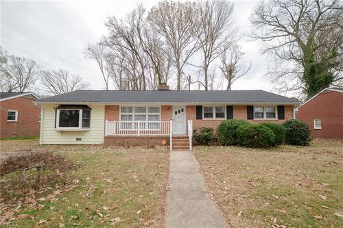 140 Henry Clay Rd, Newport News, VA, 23601-3155 | Card Image