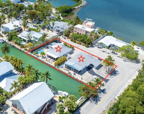 11285 6th Avenue Gulf, Marathon, FL, 33050-3016 | Card Image