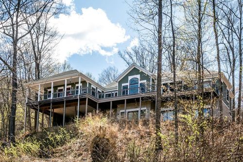 9586 Brunk Spring Ln, Broadway, VA, 22815-2368 | Card Image