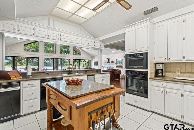 1639 Tanglewood Dr E, House other with 4 bedrooms, 5 bathrooms and null parking in Hideaway TX | Image 10