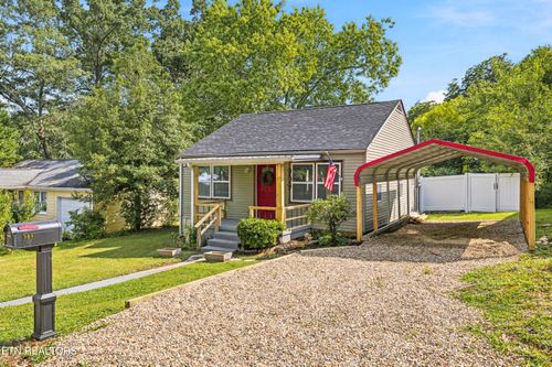 909 N C St, Lenoir City, TN, 37771-1624 | Card Image