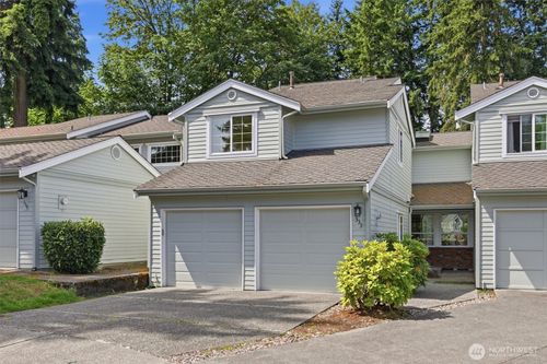 333 145th Pl Se, Bellevue, WA, 98007-5173 | Card Image
