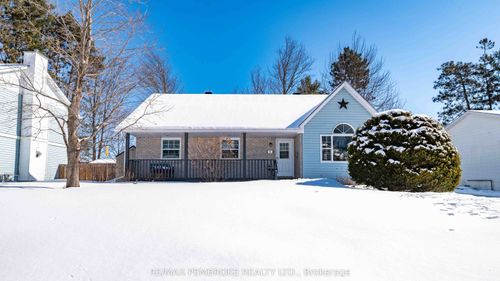 98 Spruce St, Petawawa, ON, K8H3H8 | Card Image