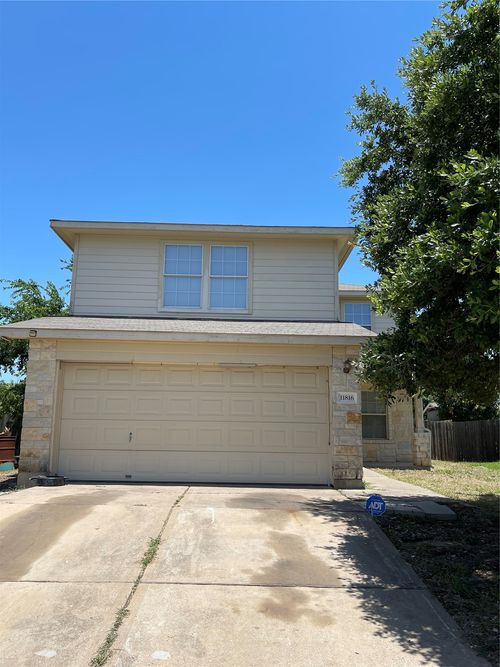 11816 Plains Valley Dr, Del Valle, TX, 78617-3508 | Card Image