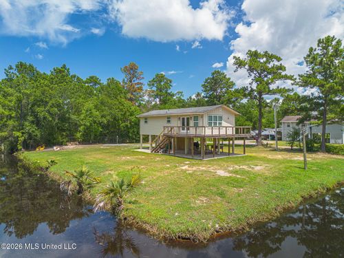 6007 Tyler St, Bay Saint Louis, MS, 39520-9175 | Card Image