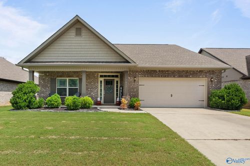7613 Overton St Se, Owens Cross Roads, AL, 35763-5508 | Card Image