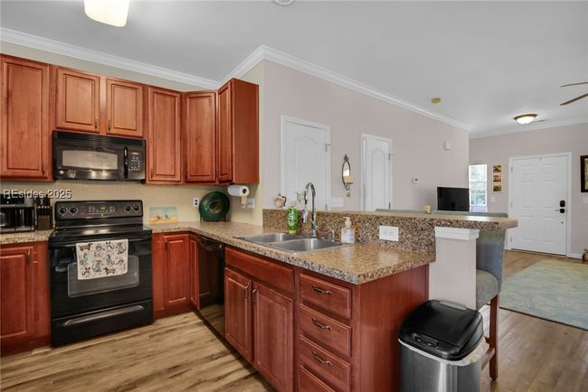 13 Running Oak Dr, Townhouse with 2 bedrooms, 3 bathrooms and null parking in Bluffton SC | Image 10