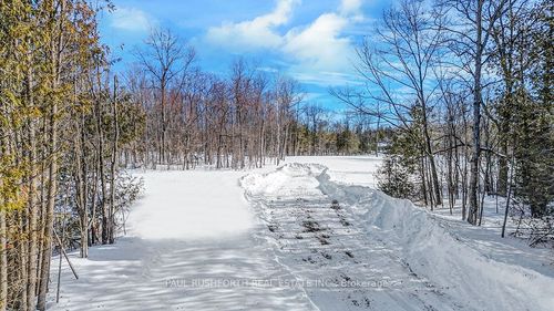 1690 Ira Morgan Way, Metcalfe, ON, K0A2P0 | Card Image