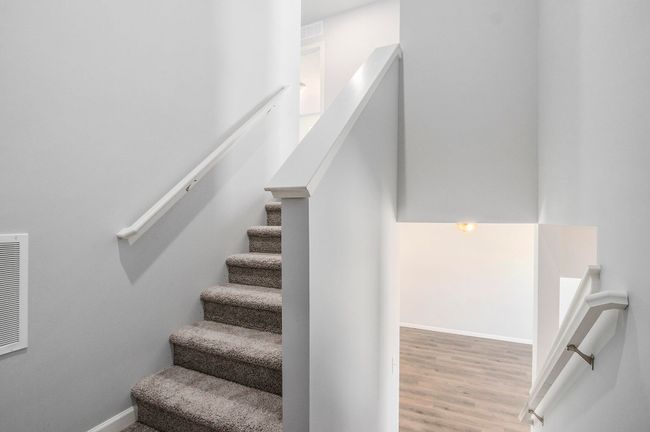 CDF083-i1830-Stairs | Image 12