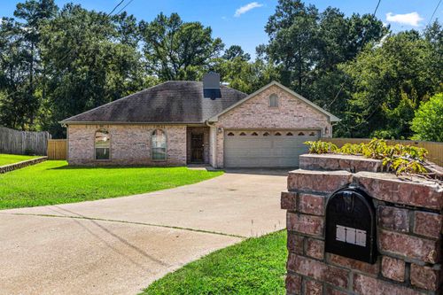 821 Alta St, Longview, TX, 75604-1005 | Card Image