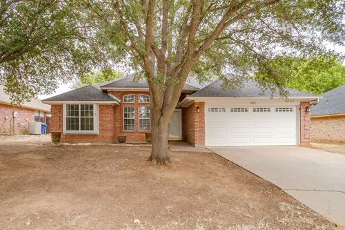 1512 Clover Ln, Granbury, TX, 76048-2701 | Card Image